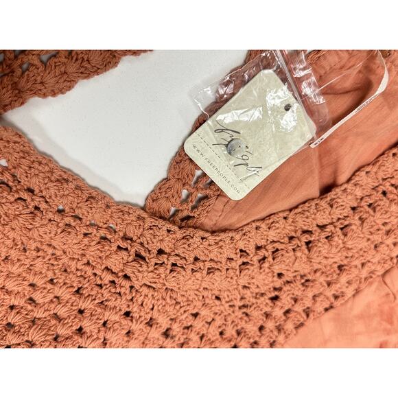 FREE PEOPLE Megan Crochet Romantic Puff Sleeve Cutouts Top in Coral Sand Sz M - Picture 14 of 16
